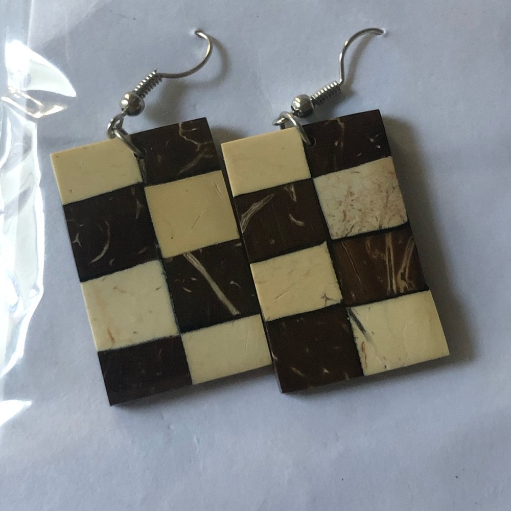 Beautiful HANDMADE earrings